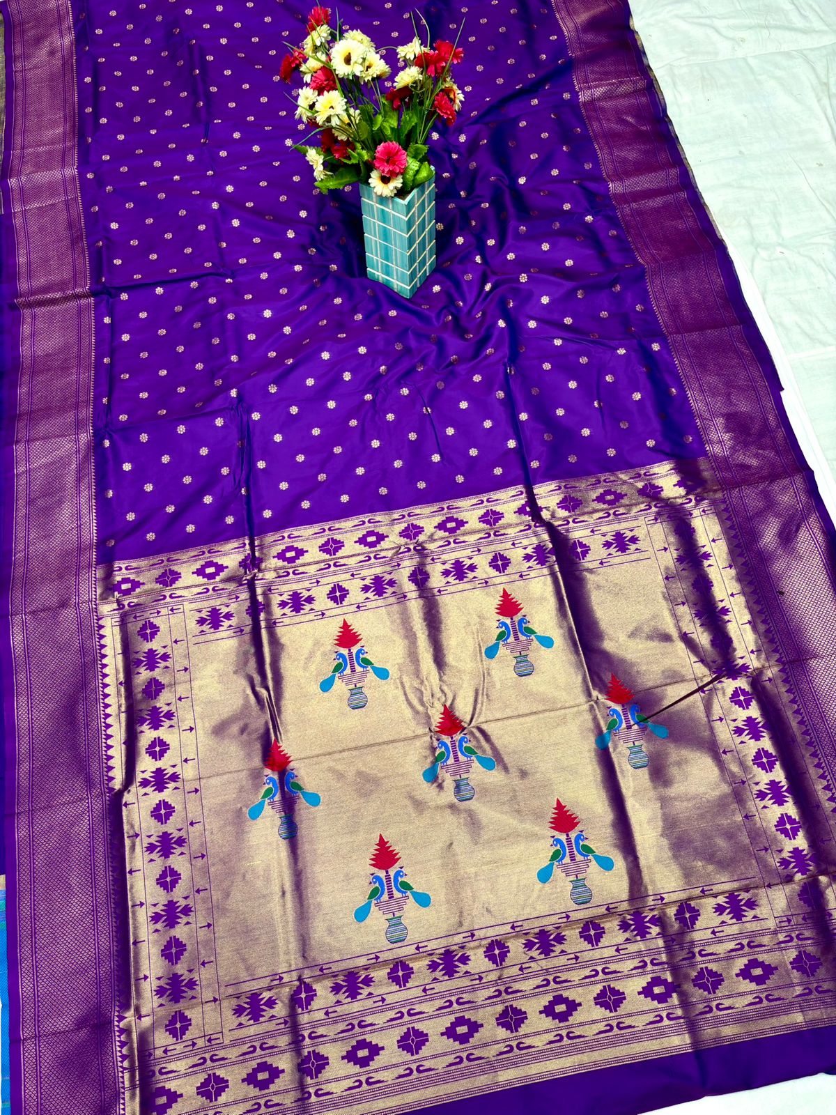 Yeola Double Pallu Paithani – Elegance in Every Drape