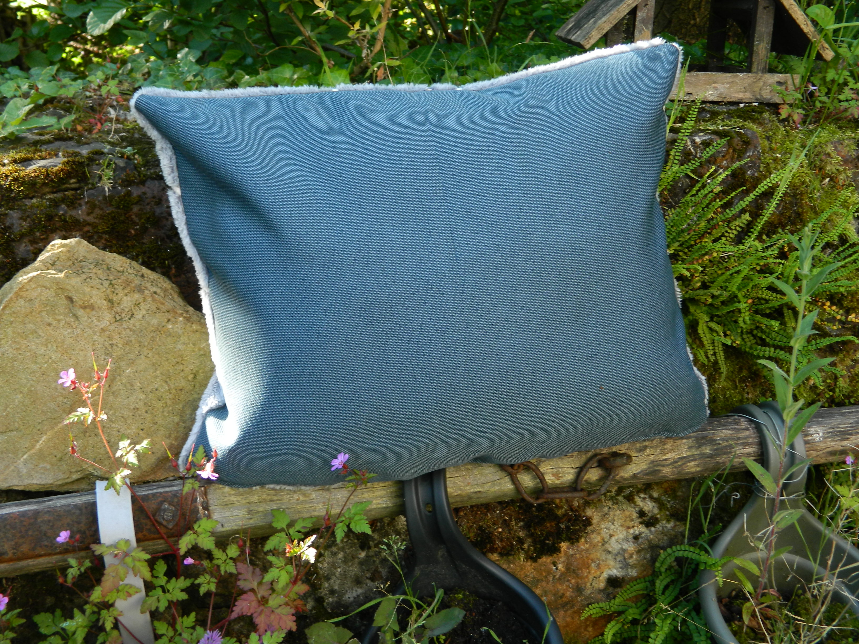 Coussin de décoration fluorescent