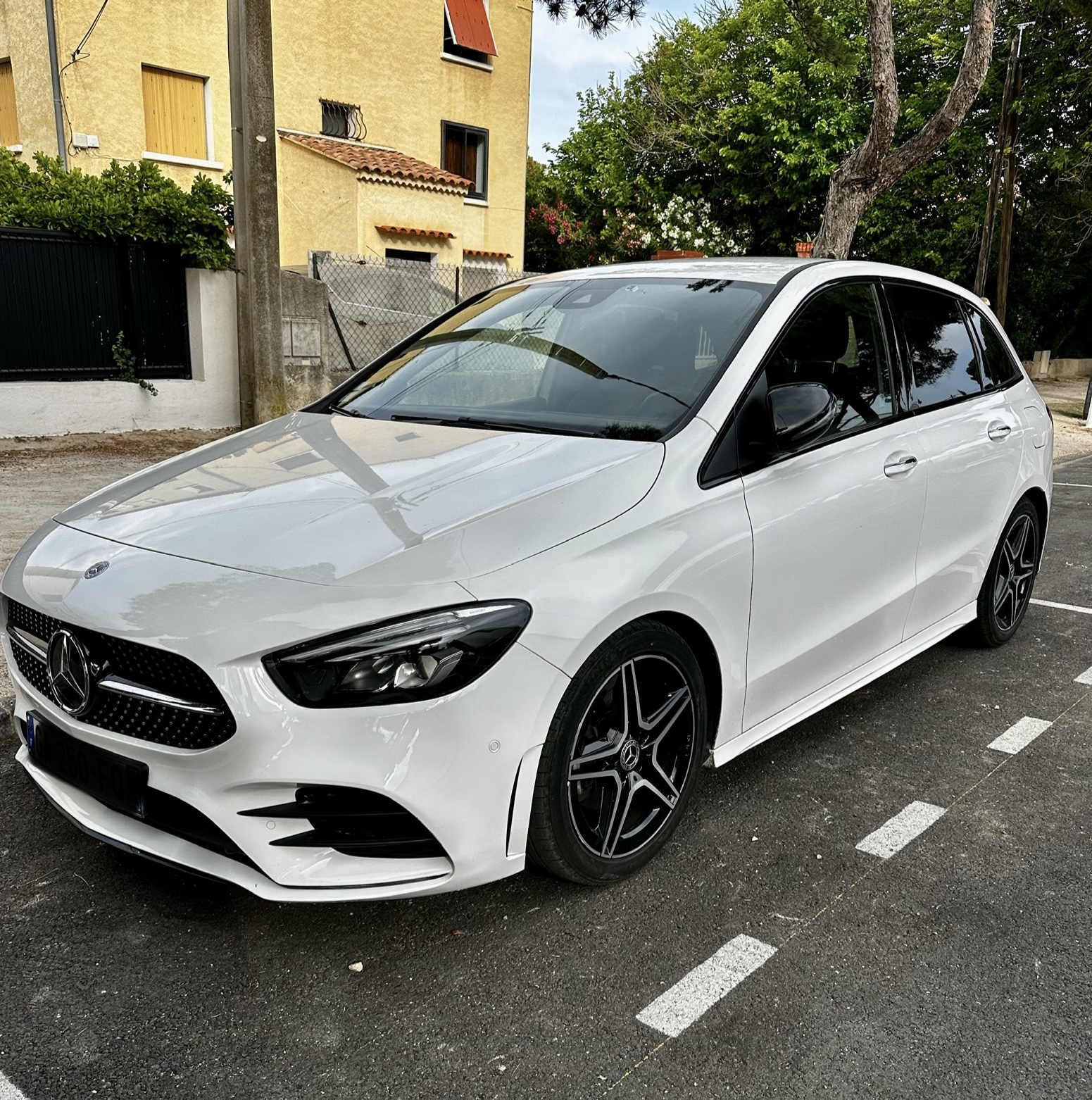 MERCEDES-BENZ class B200d pack AMG