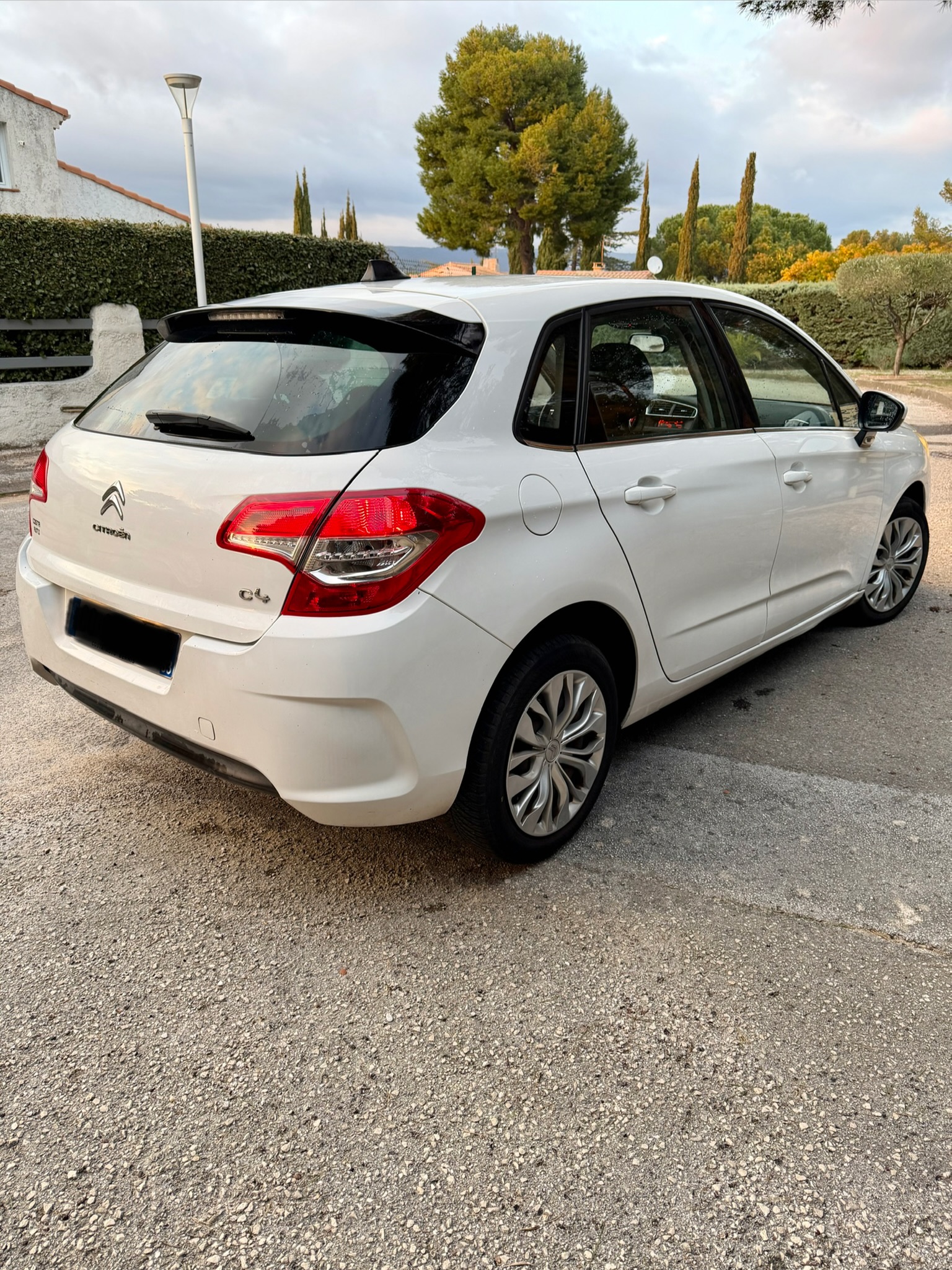 Citroën C4 Phase 2 1.6 e-HDi 110 CH – 2013 – 2ᵉ main