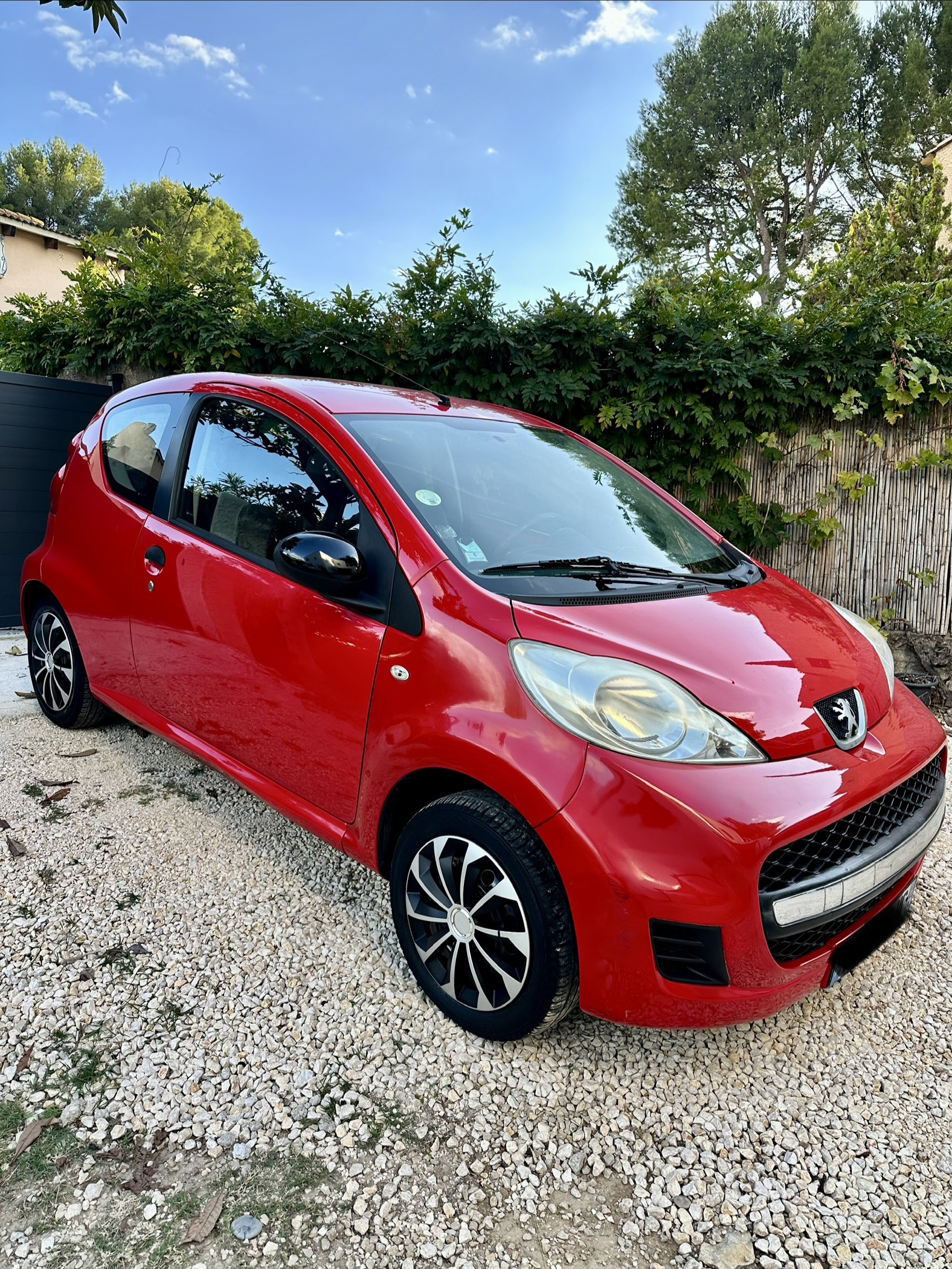 PEUGEOT 107 - 1.0i 70CH 