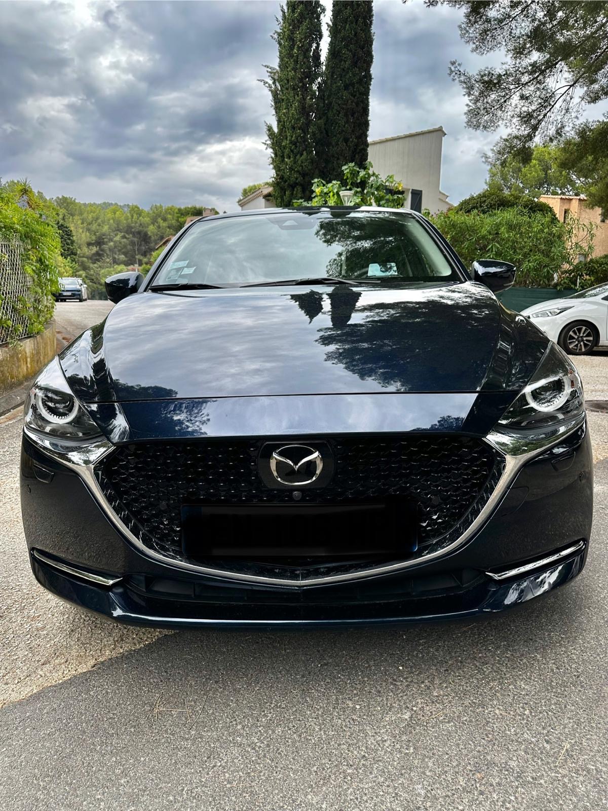 MAZDA 2