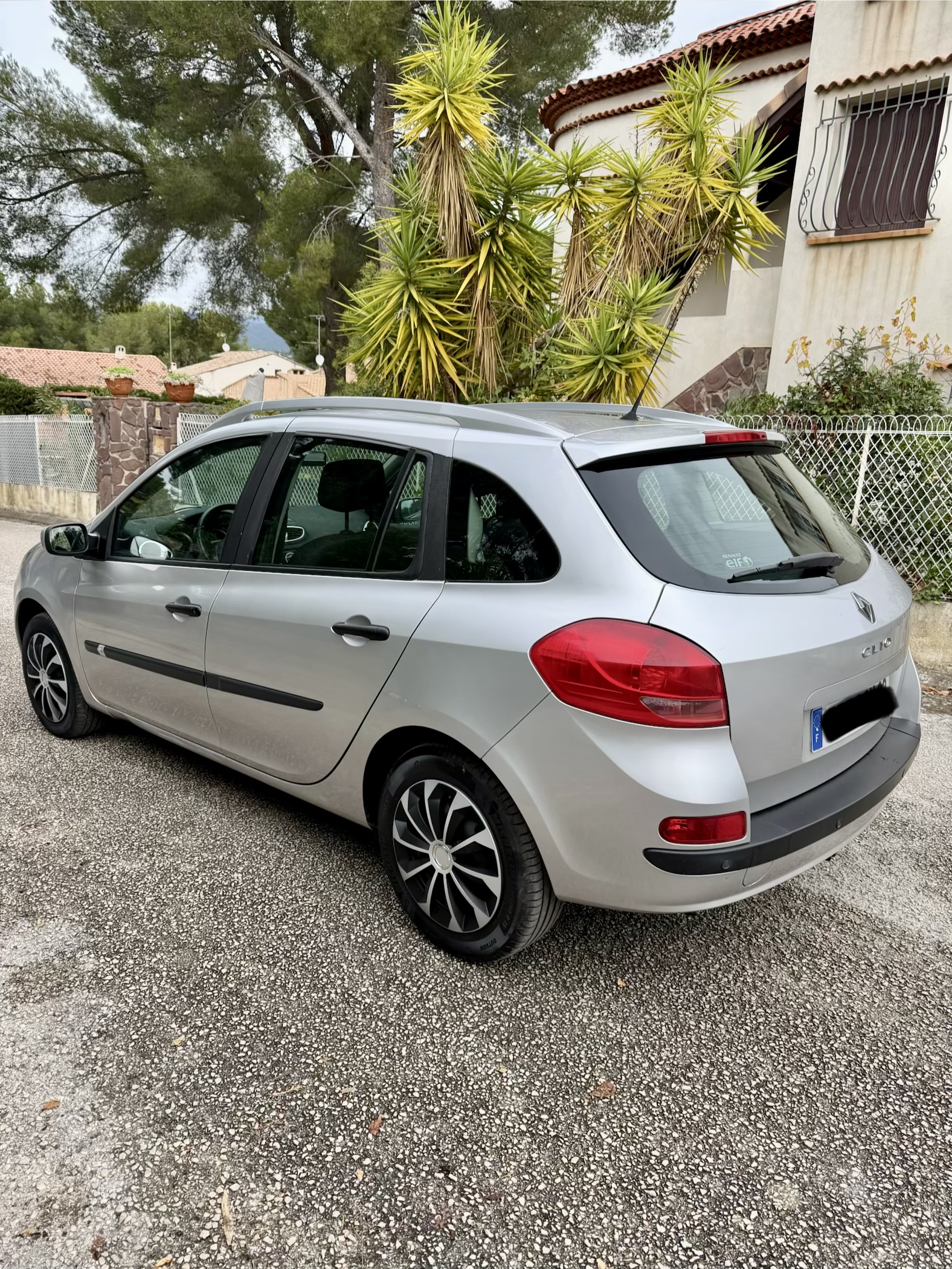 CLIO 3 STATE 1L5 DCI - BOITE AUTOMATIQUE