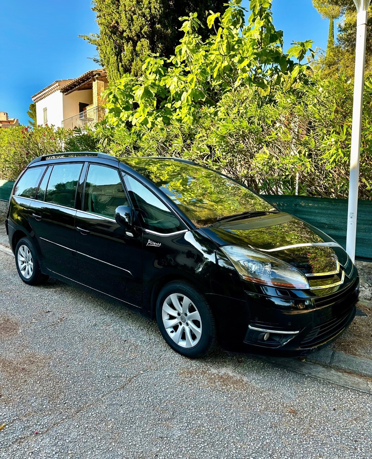 Citroën C4 Grand Picasso 1.6 HDI 110 ch – Boîte automatique – 7 places – Finition Exclusive (full options).