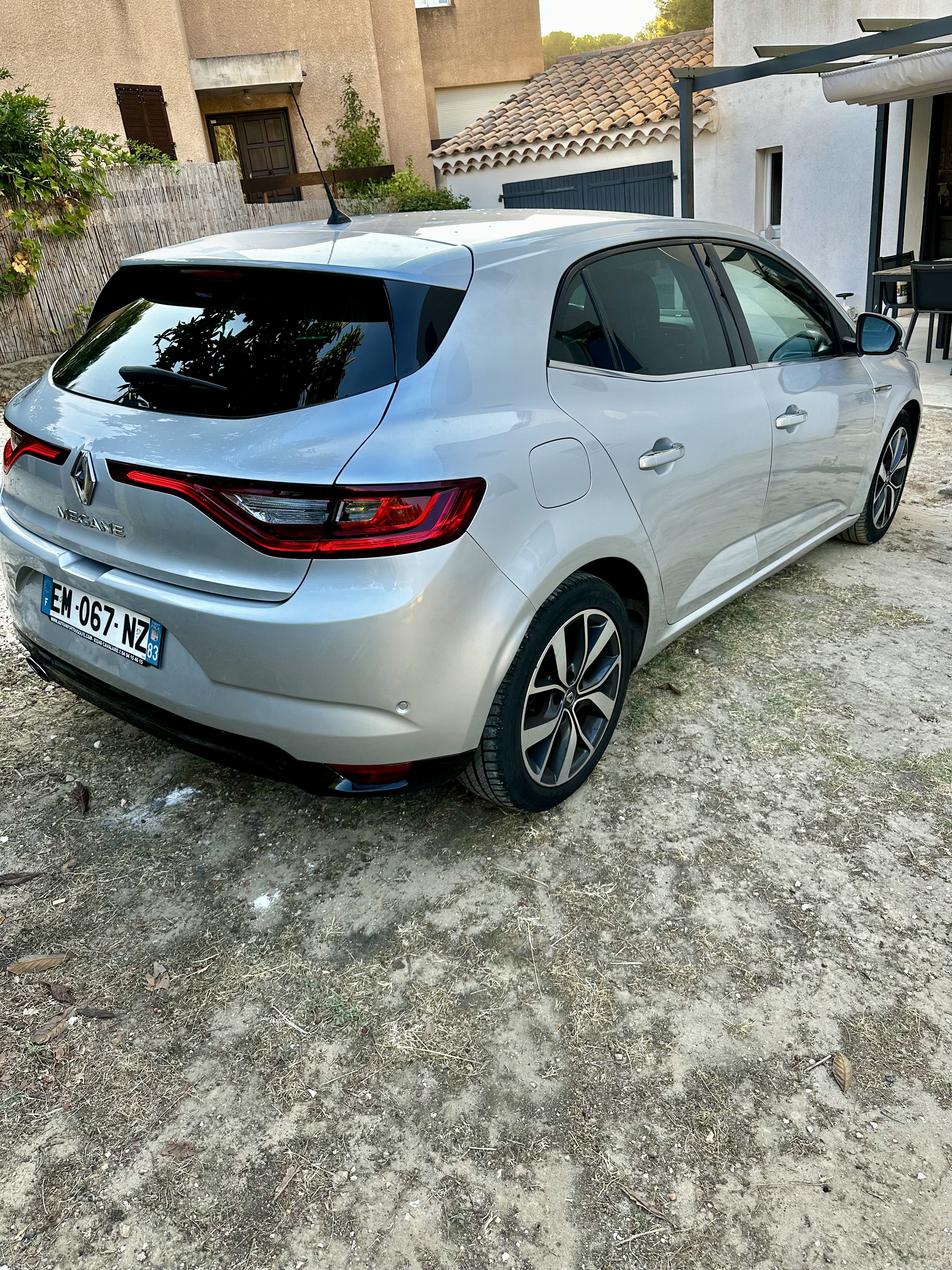 RENAULT MEGANE