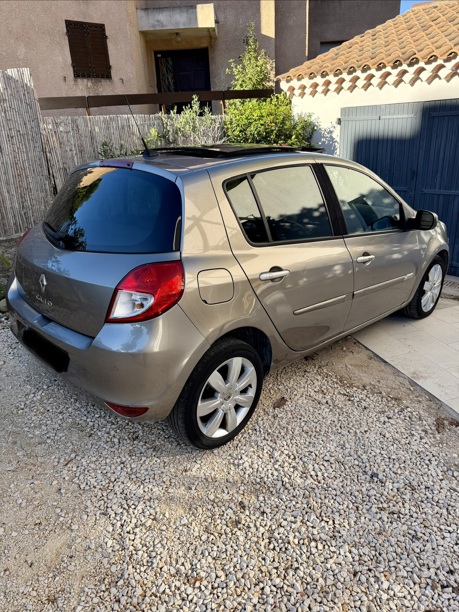 RENAULT CLIO 3 - 1.6i - TOUTES OPTIONS