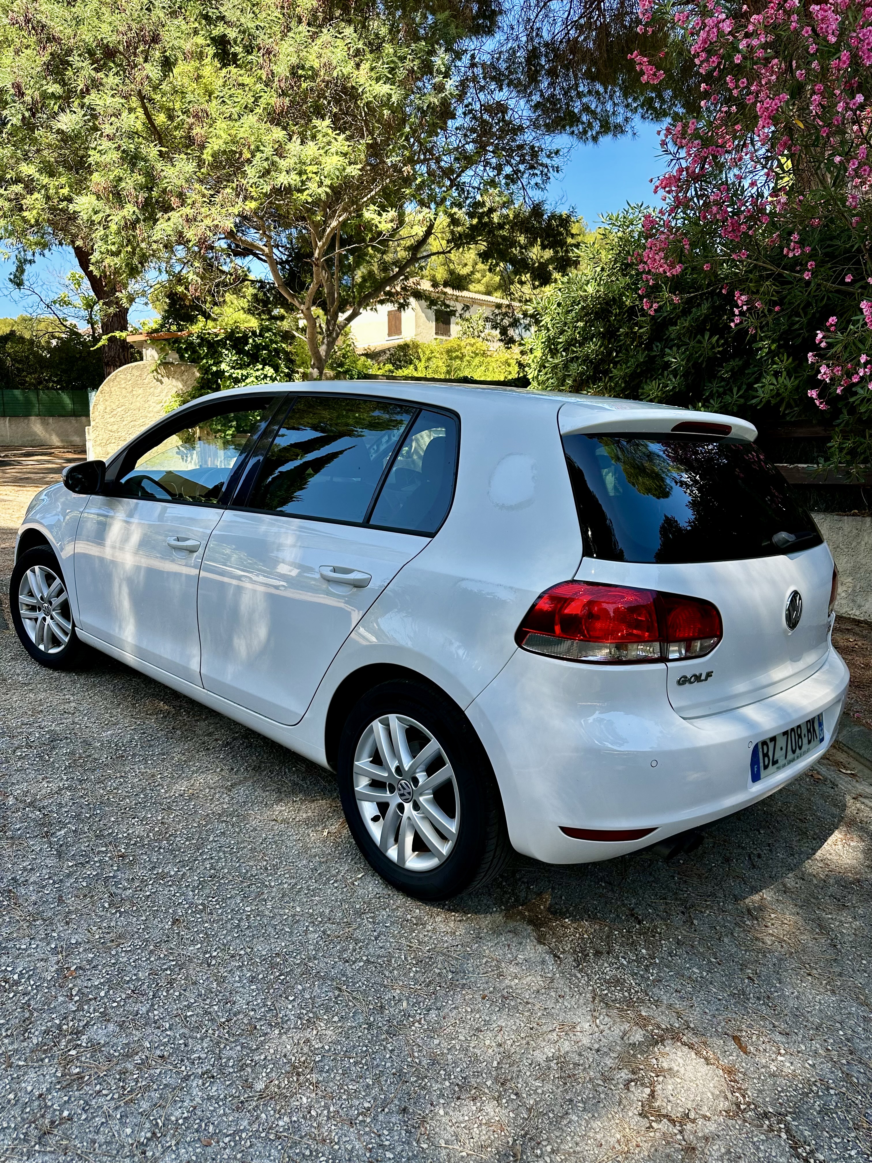 VOLKSWAGEN GOLF VI