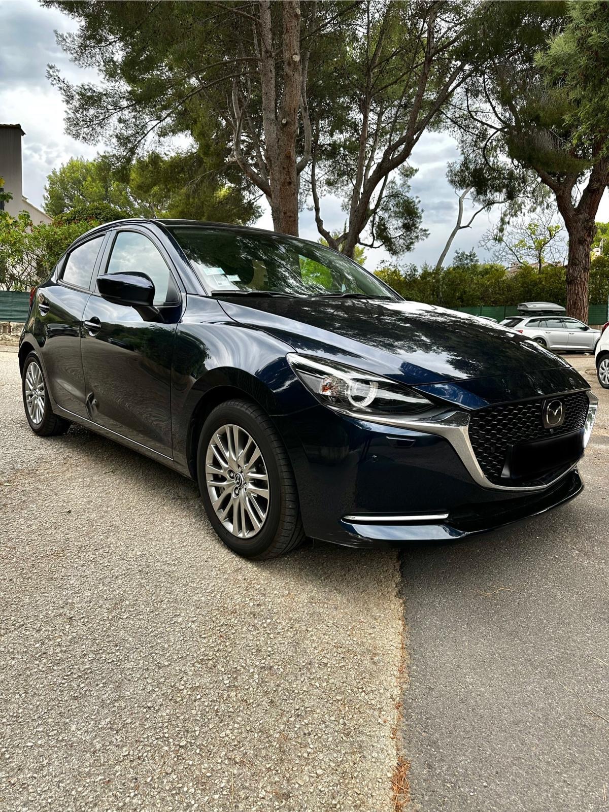 MAZDA 2