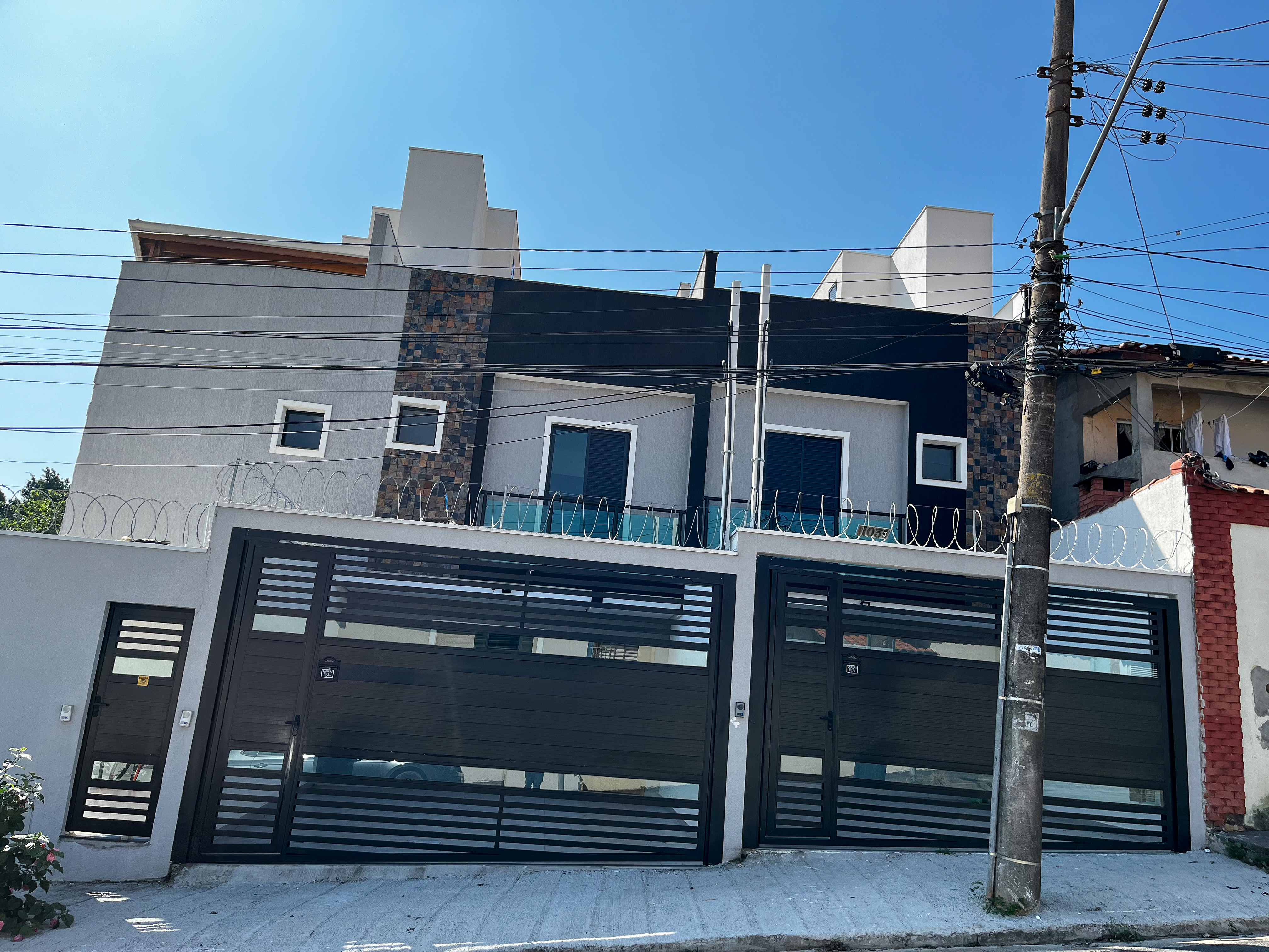 Cód. 002 - SOBRADO PETROGRADO