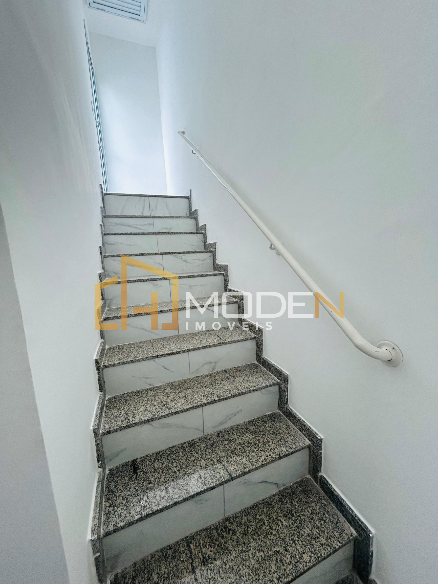 Cód. 005 - COBERTURA RESIDENCIAL GRÉCIA