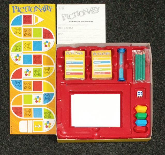 Pictionary Board Game 2 in 1