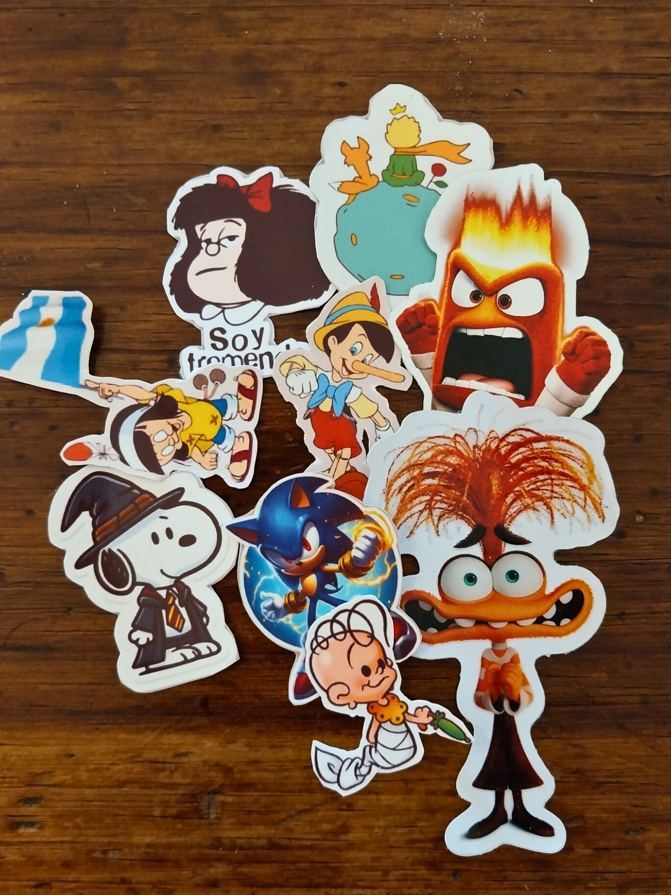 Pack de 25 stickers variados