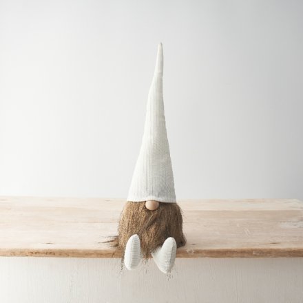 Nordic Sitting Gnome Small