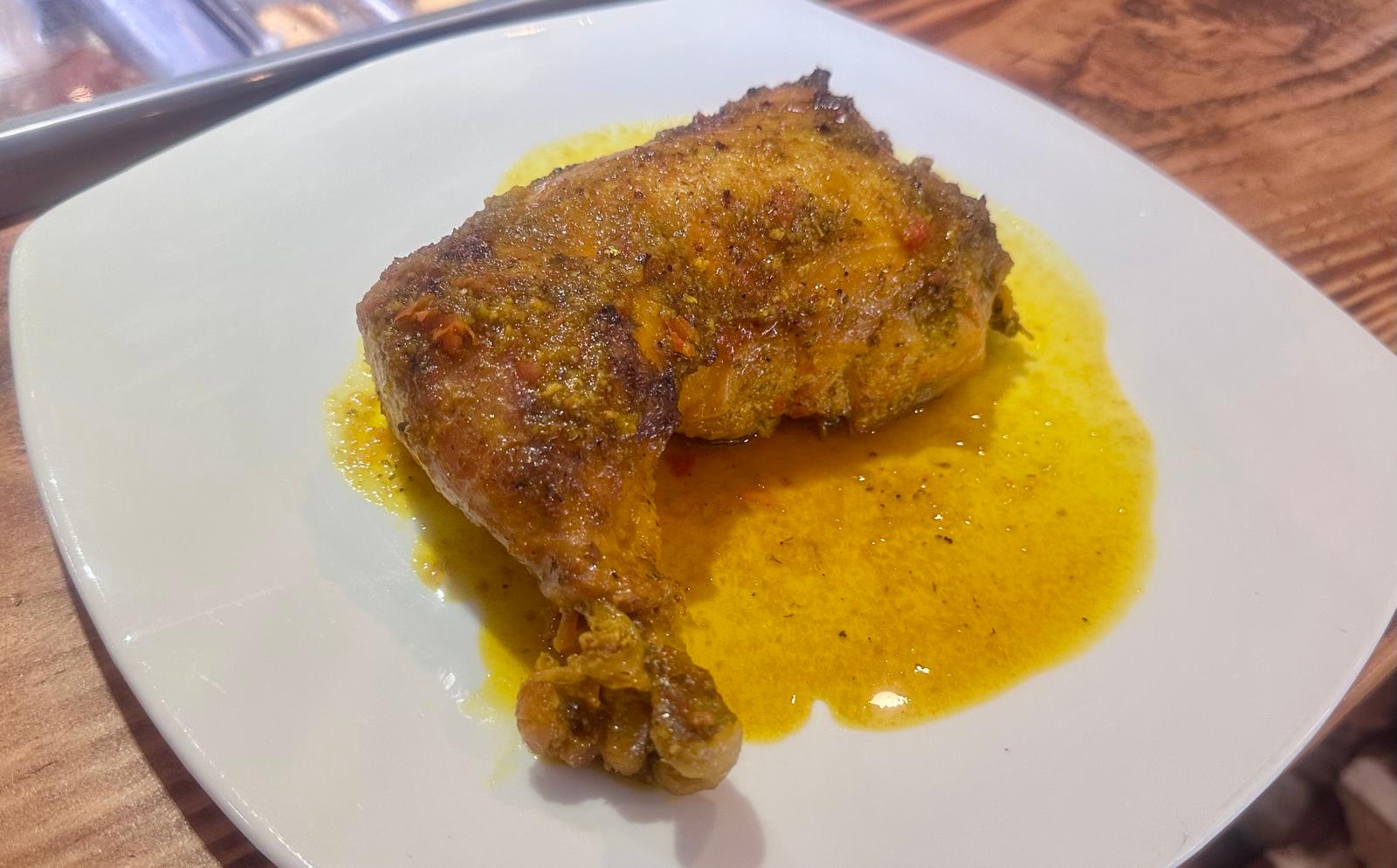 Buffet-Style Lunch (Almuerzo Buffet)