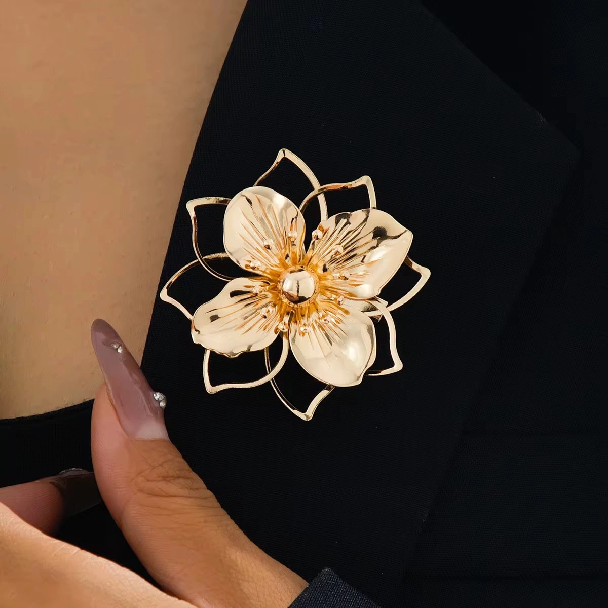 Gold Flower Brooch