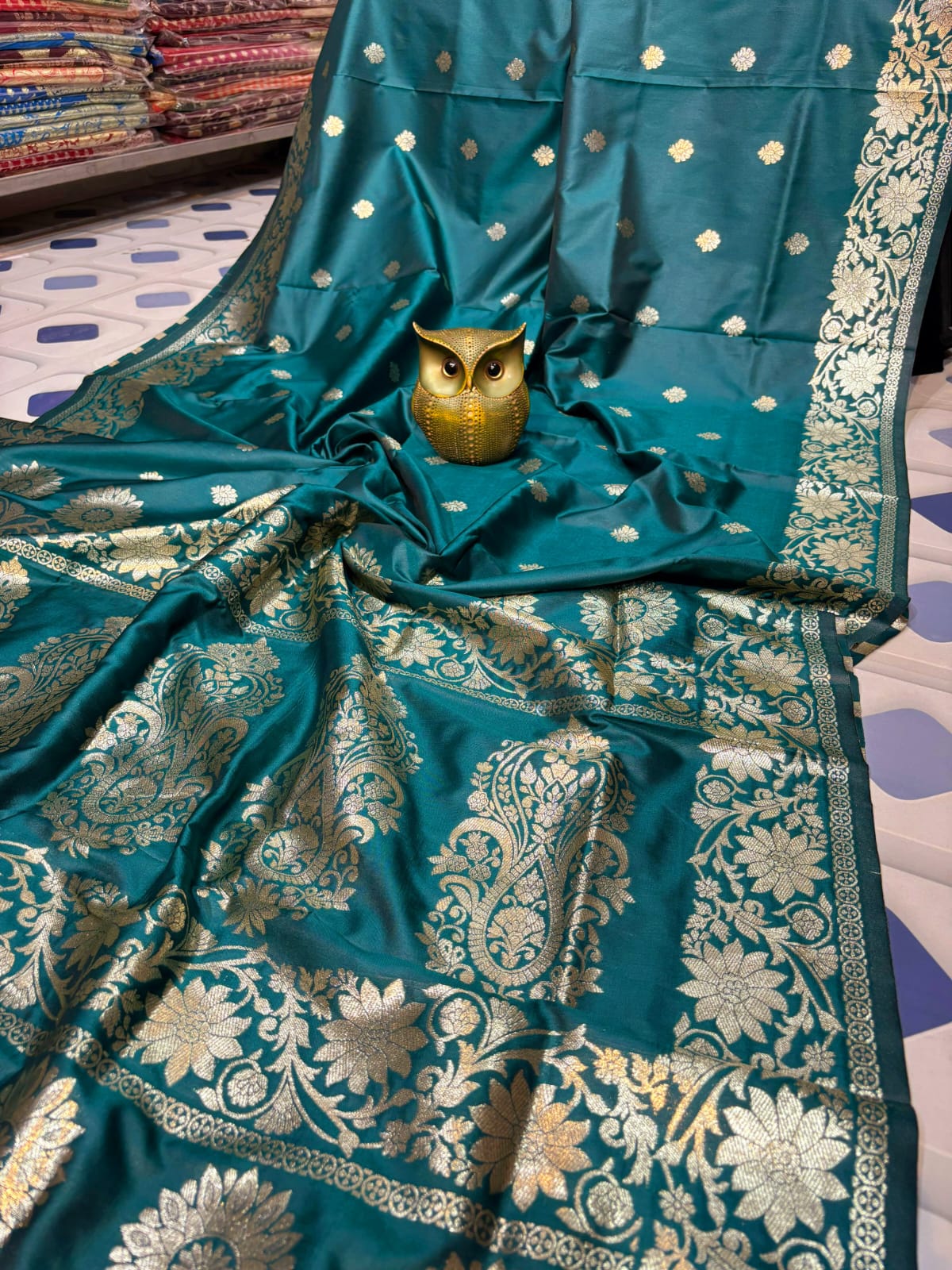 Super soft pure doulton lite weight open border banarasi Silk