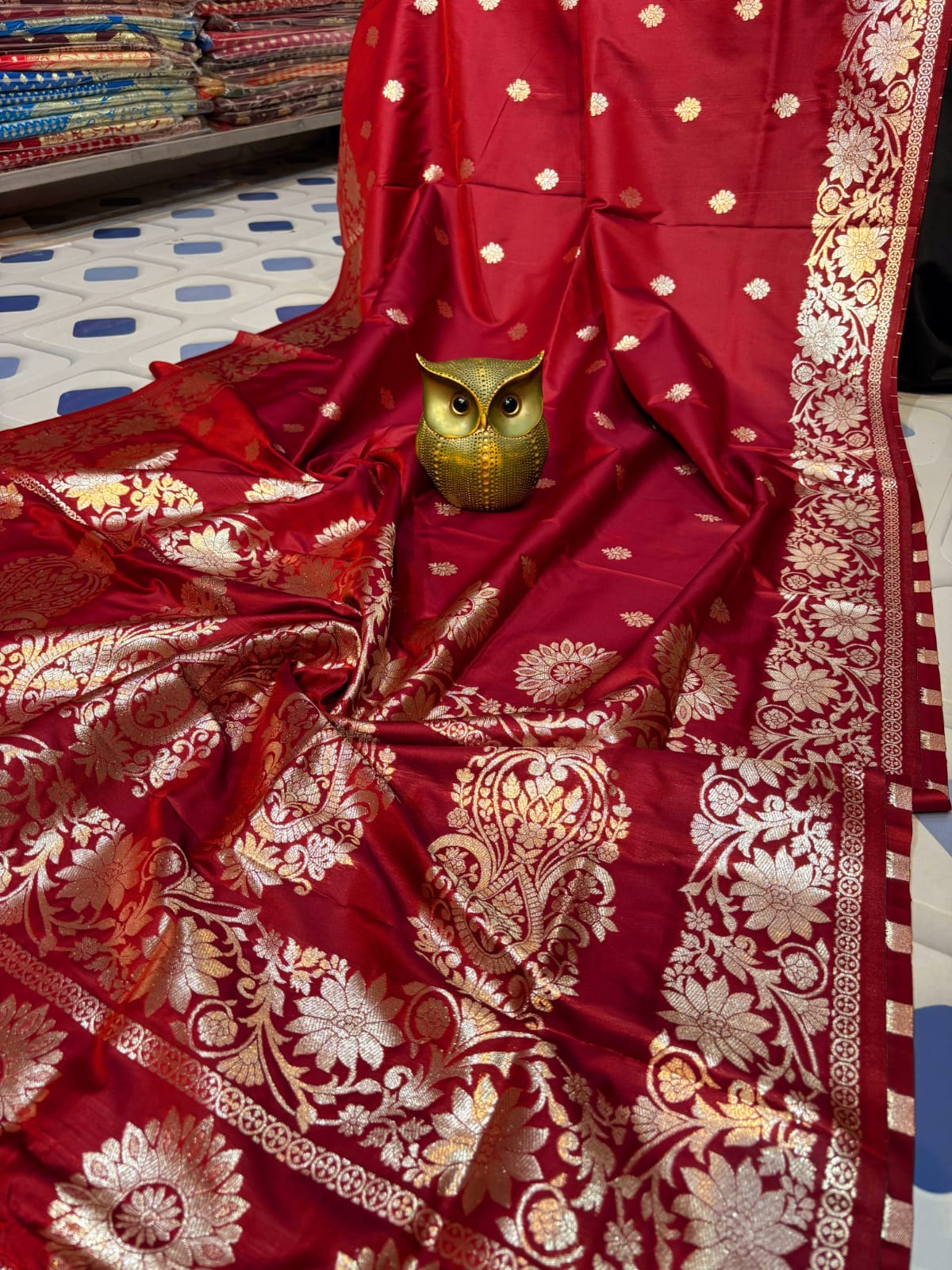 Super soft pure doulton lite weight open border banarasi Silk