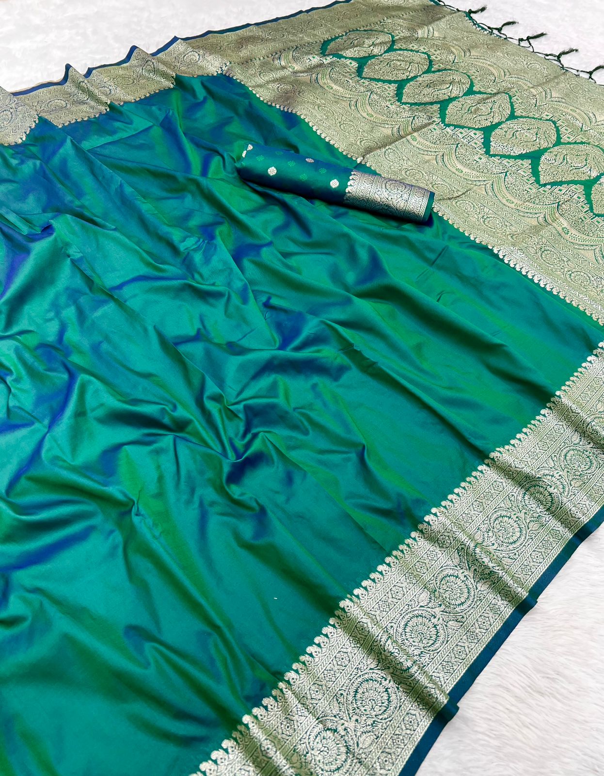 Premium quality pure doulton banarasi Silk 