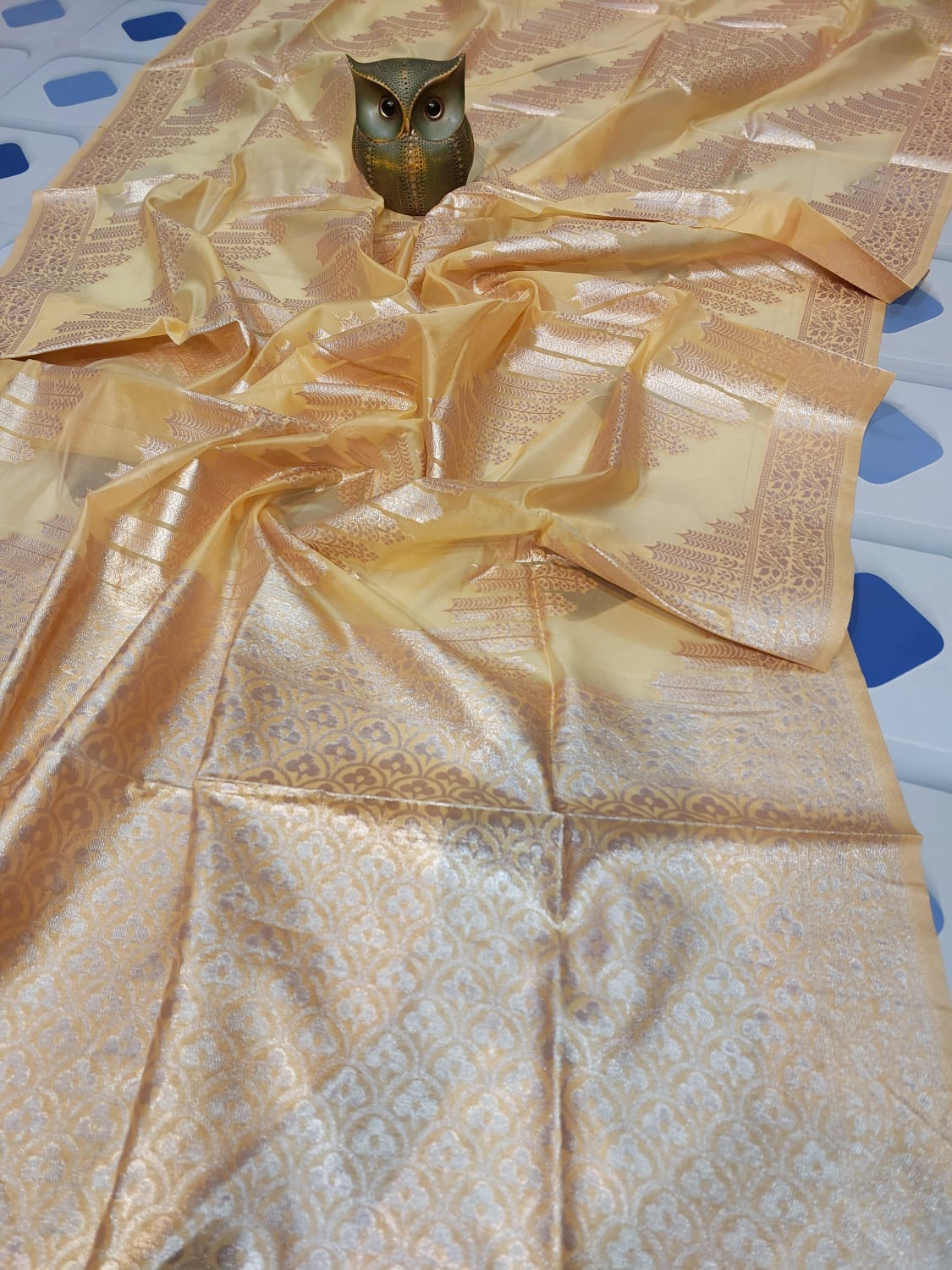 Lite weight party wear transparent pure minakari orghanga Silk