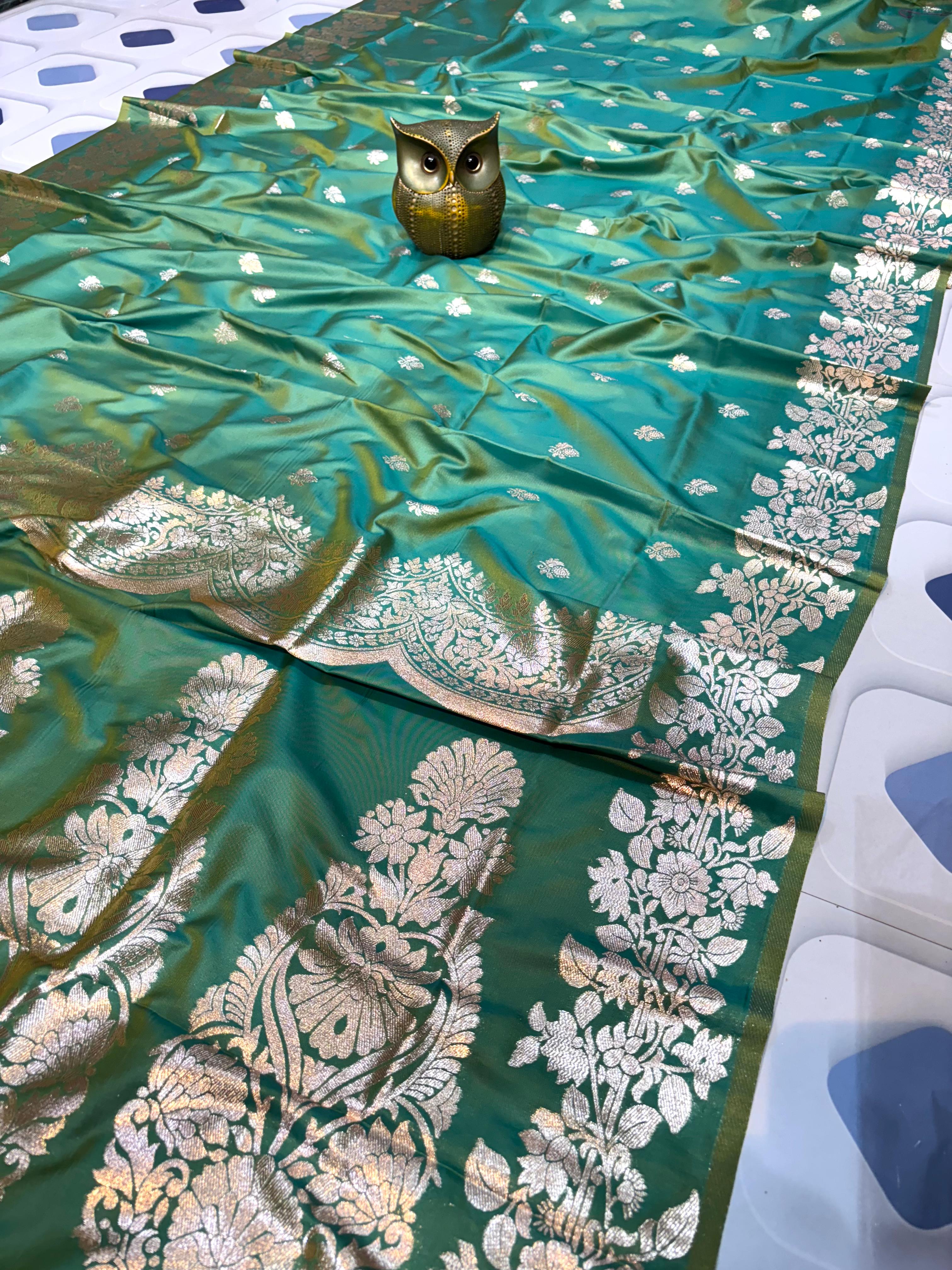 Super soft pure doulton lite weight open border banarasi Silk