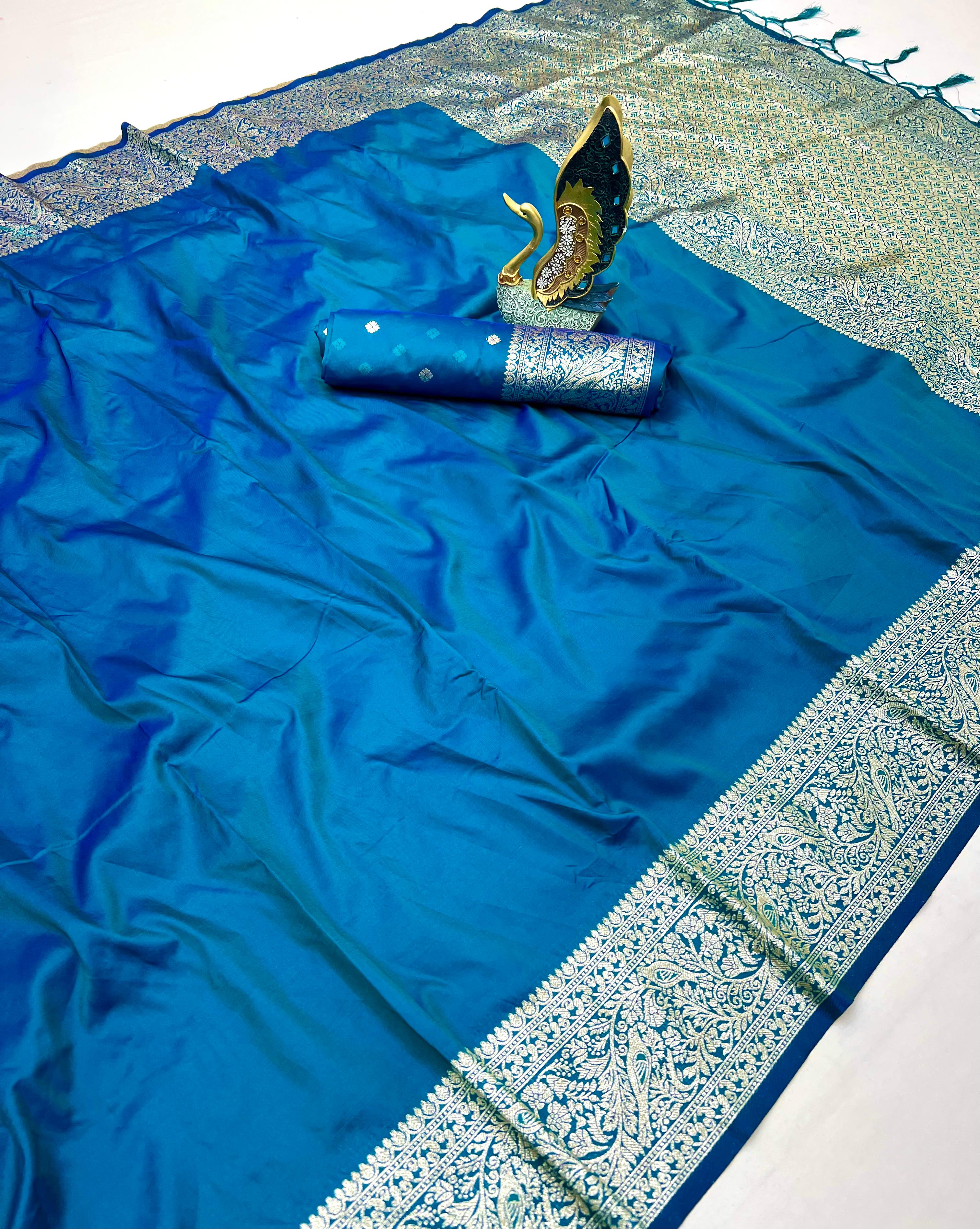 Super soft (premium quality) pure doulton lite weight banarasi Silk 