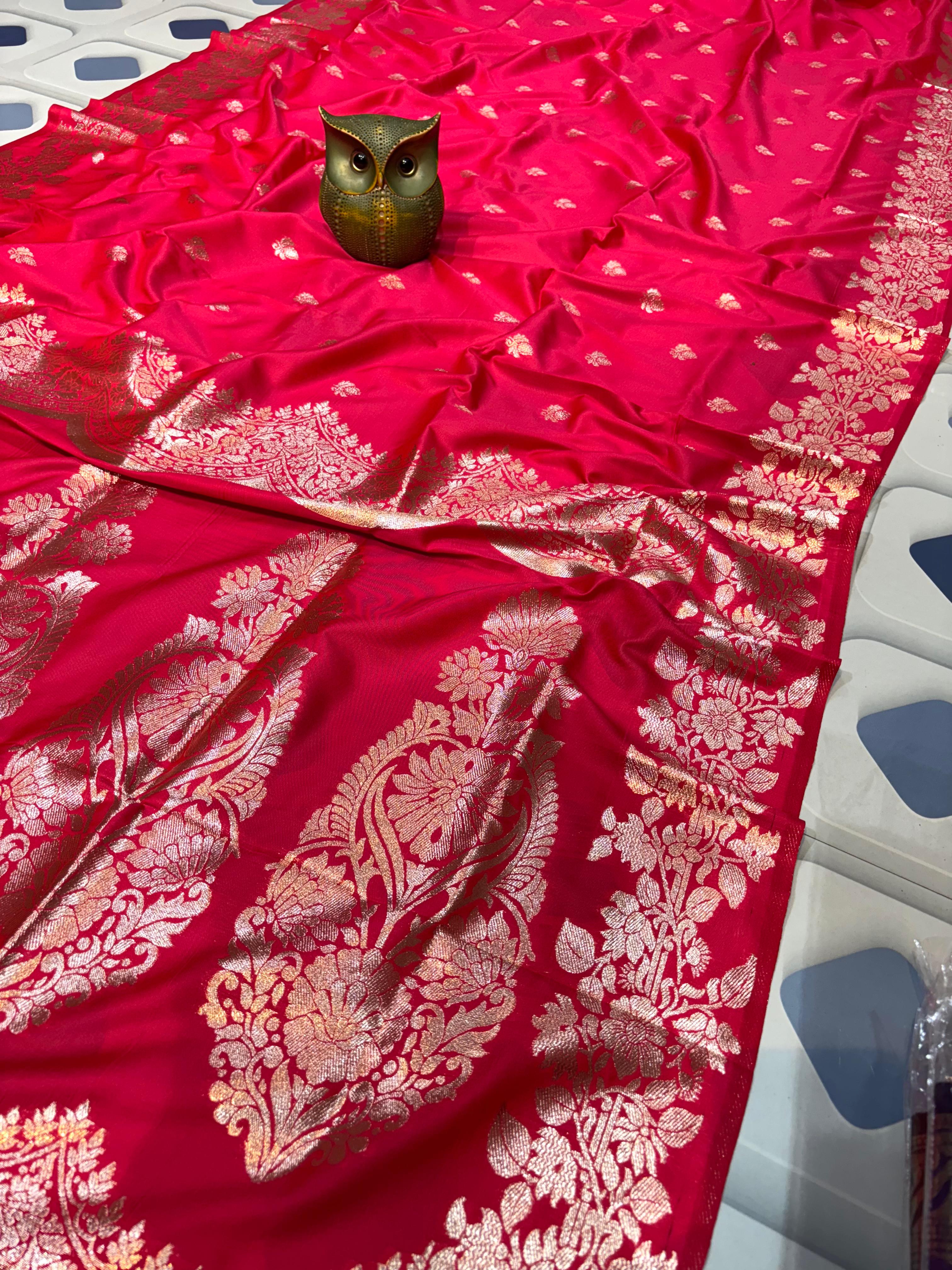 Super soft pure doulton lite weight open border banarasi Silk