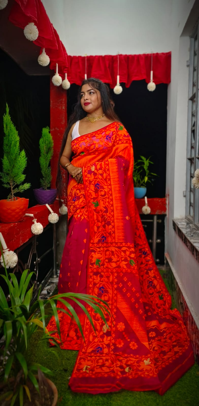 Exclusive pujo special karat ekkat jamdani 