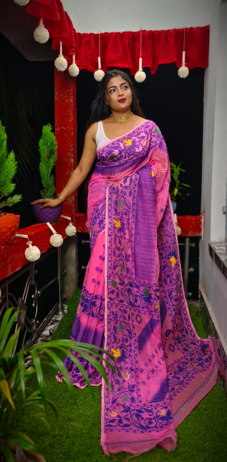 Exclusive pujo special karat ekkat jamdani 