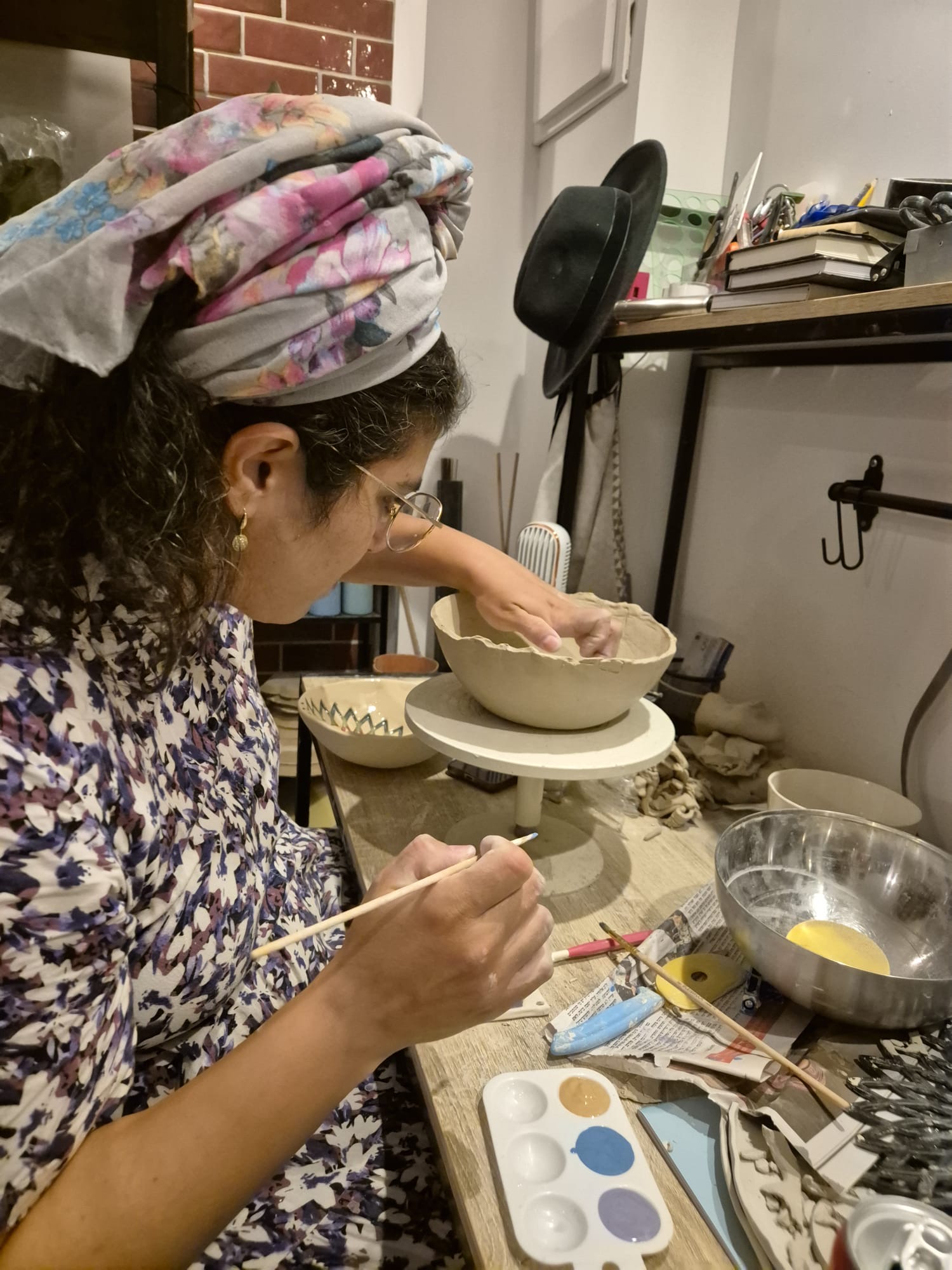 Make a cup with or without handle from scratch, workshop at the studio