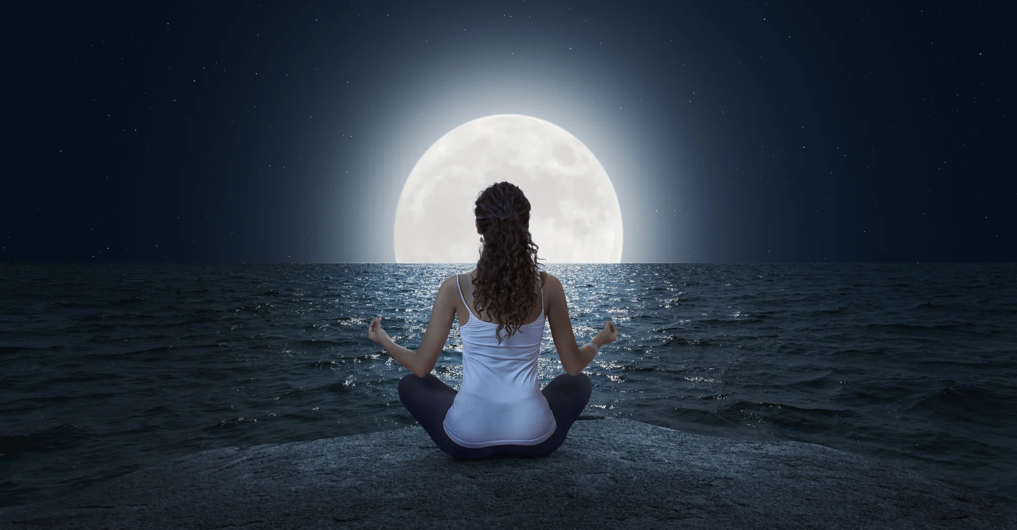 30 Days Moon Meditation Program - Moonlight Meditation Experience