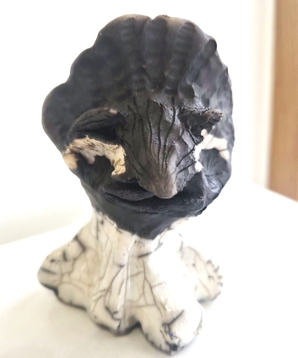 Aila Stefansdotter-Franck, "Uncanny Granny", 8x6x12 cm, raku