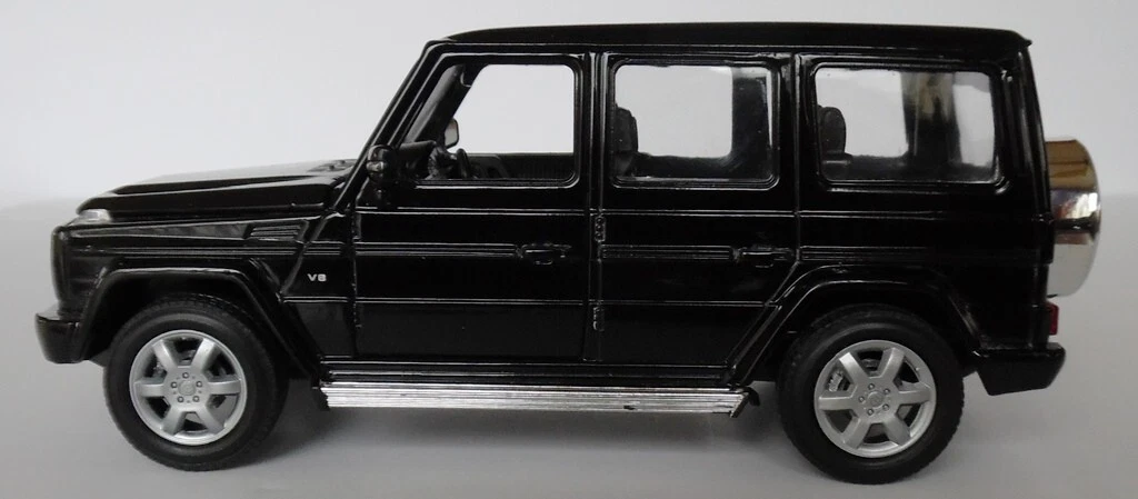 Black Mercedes Benz G-Class Welly 1/24 Diecast Car New