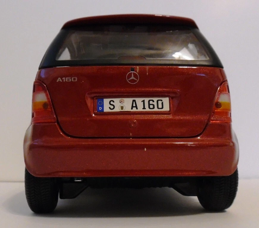 Burgundy Mercedes Benz Class A 160 Diecast Maisto 1/18 New