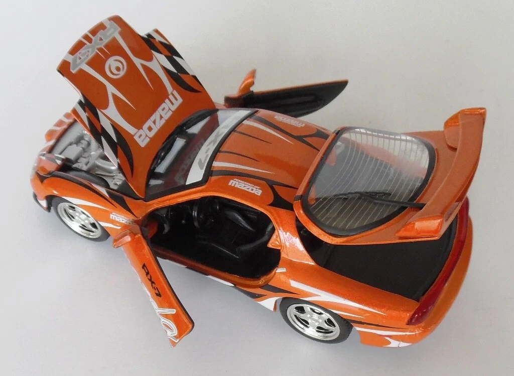 Mazda RX-7 Twin Turbo 1:24 Diecast Motor Max Factory-Tuned Screaming Machines New