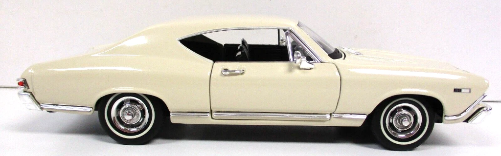 Cream Color 1968 Chevy Chevelle Diecast Car 1/24 Welly New