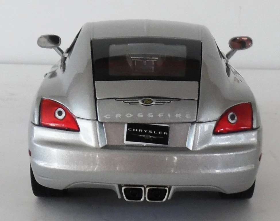 Diecast Silver 2003 Chrysler Crossfire 1:18 Solido New