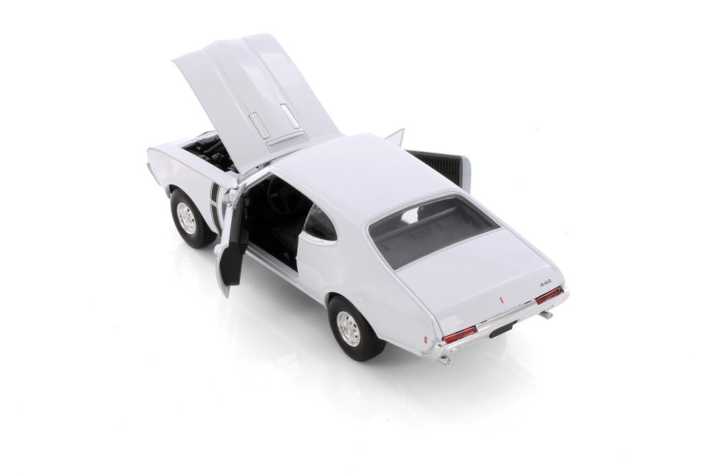 Diecast 1968 White Oldsmobile 442 Welly 1/24 New