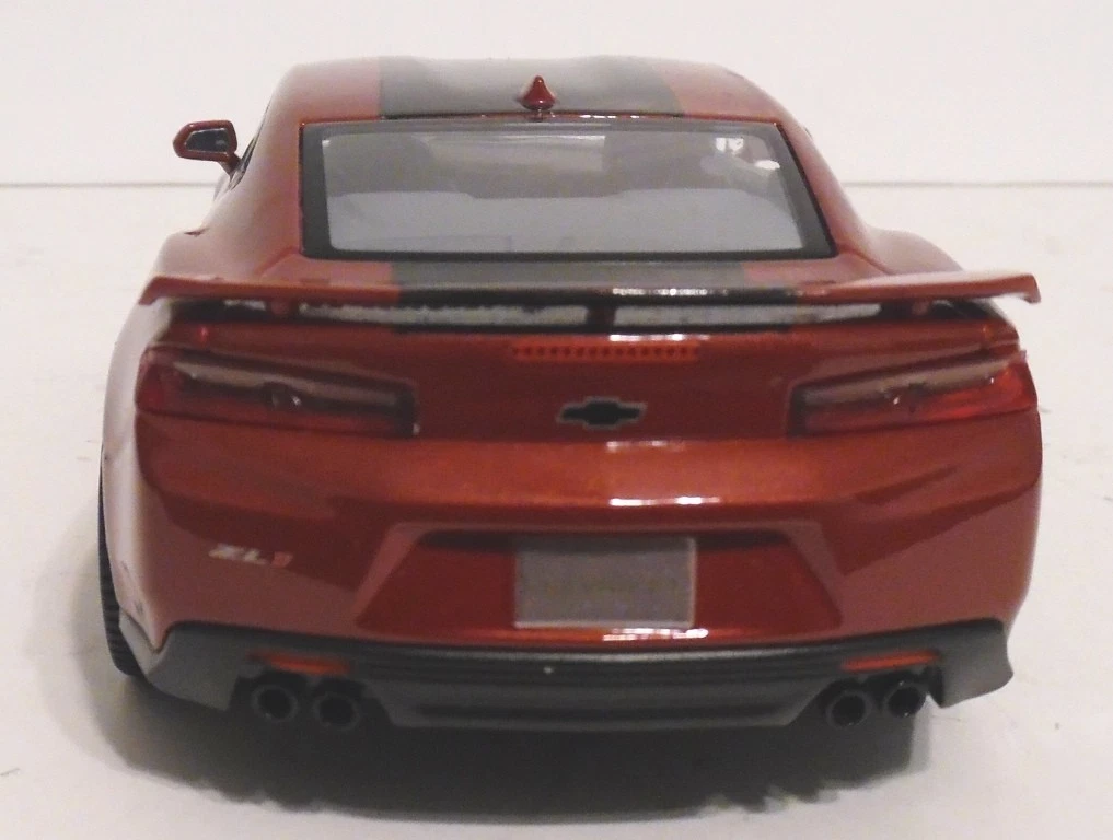 Diecast 2017 Chevy Camaro ZL1 Maisto 1/24 Pre-Owned