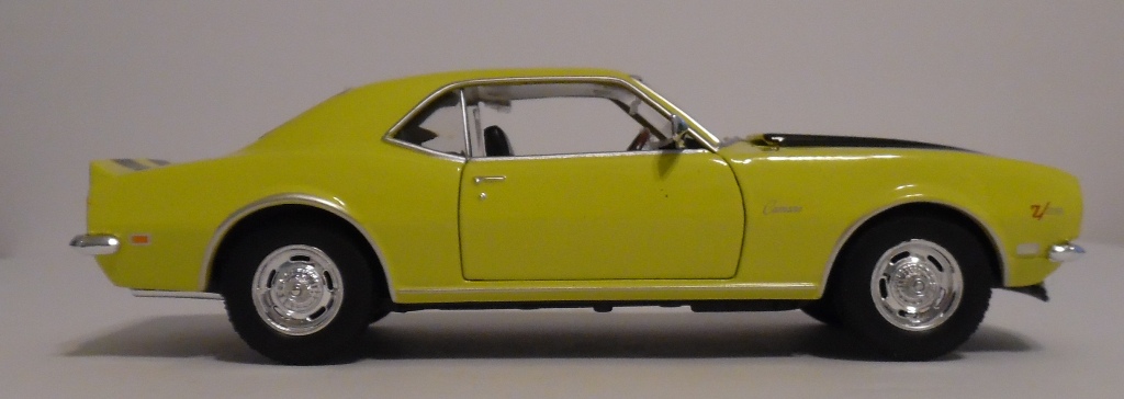 Diecast Yellow 1968 Camaro Z28 Welly 1/24 New