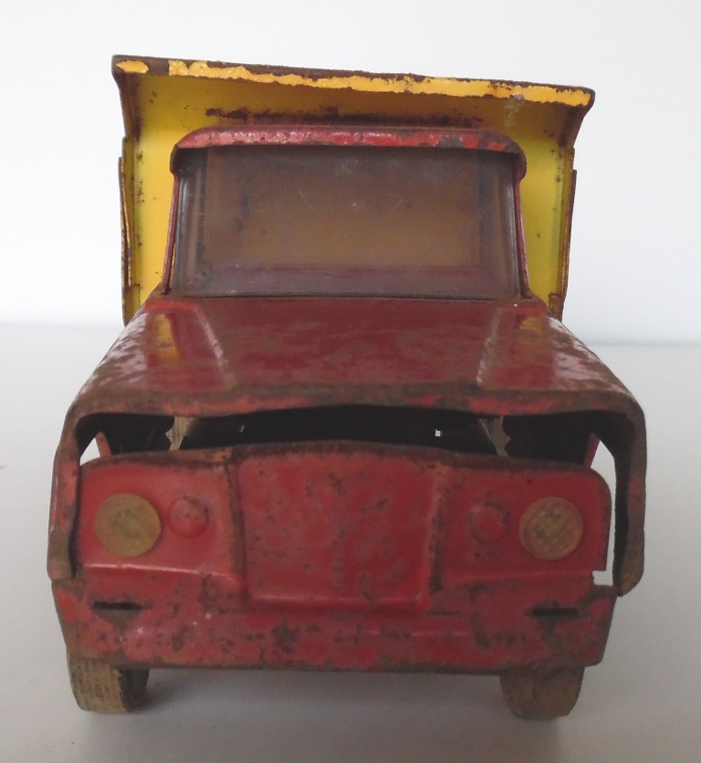Vintage Tonka Metal Dump Truck Pre-Owned FLAW