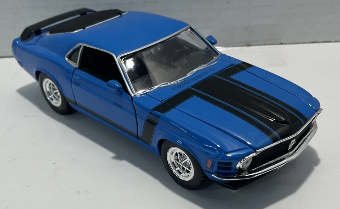 Diecast 1970 Blue Ford Mustang Welly 1/24 New