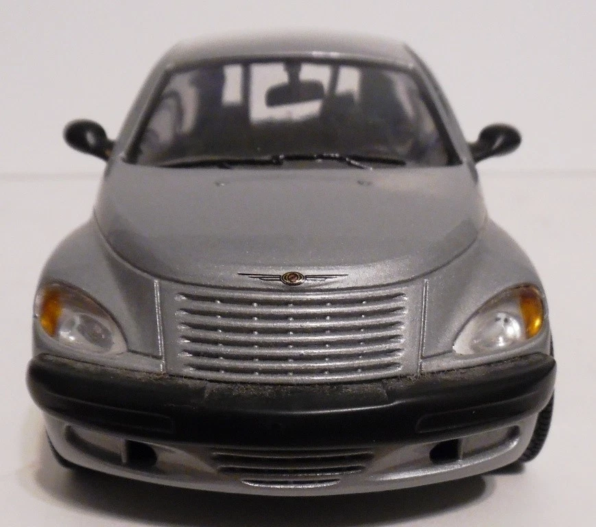 Diecast 2000 PT Cruiser 1/24 Boley New