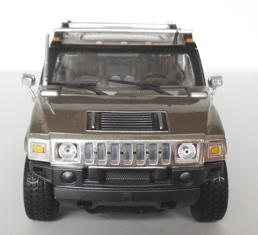Silver Diecast Hummer H2 1/27 Maisto New