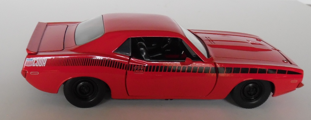 Red Diecast 1973 Plymouth Barracuda 1/24 Jada New