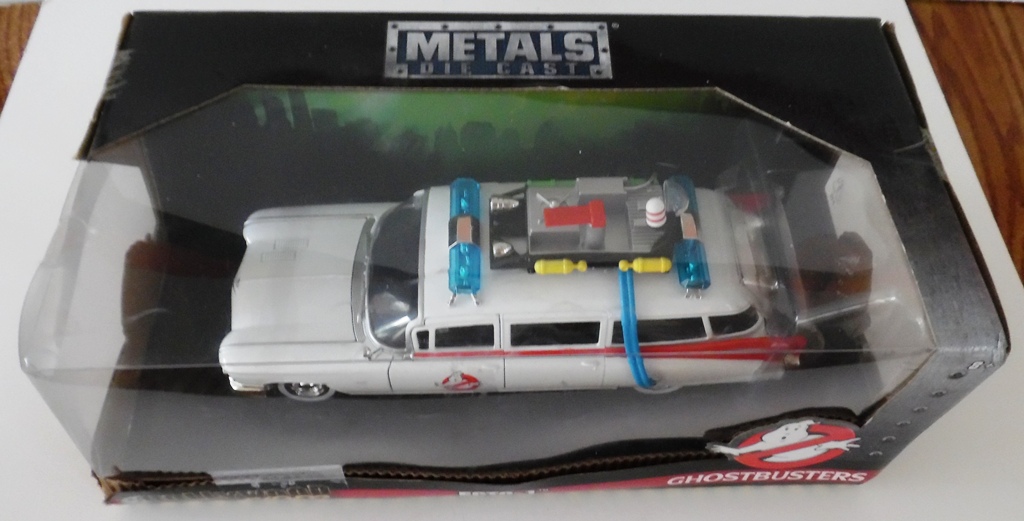 Diecast Ghostbusters ECTO-1 Car Hollywood Rides 1/24 Pre-Owned