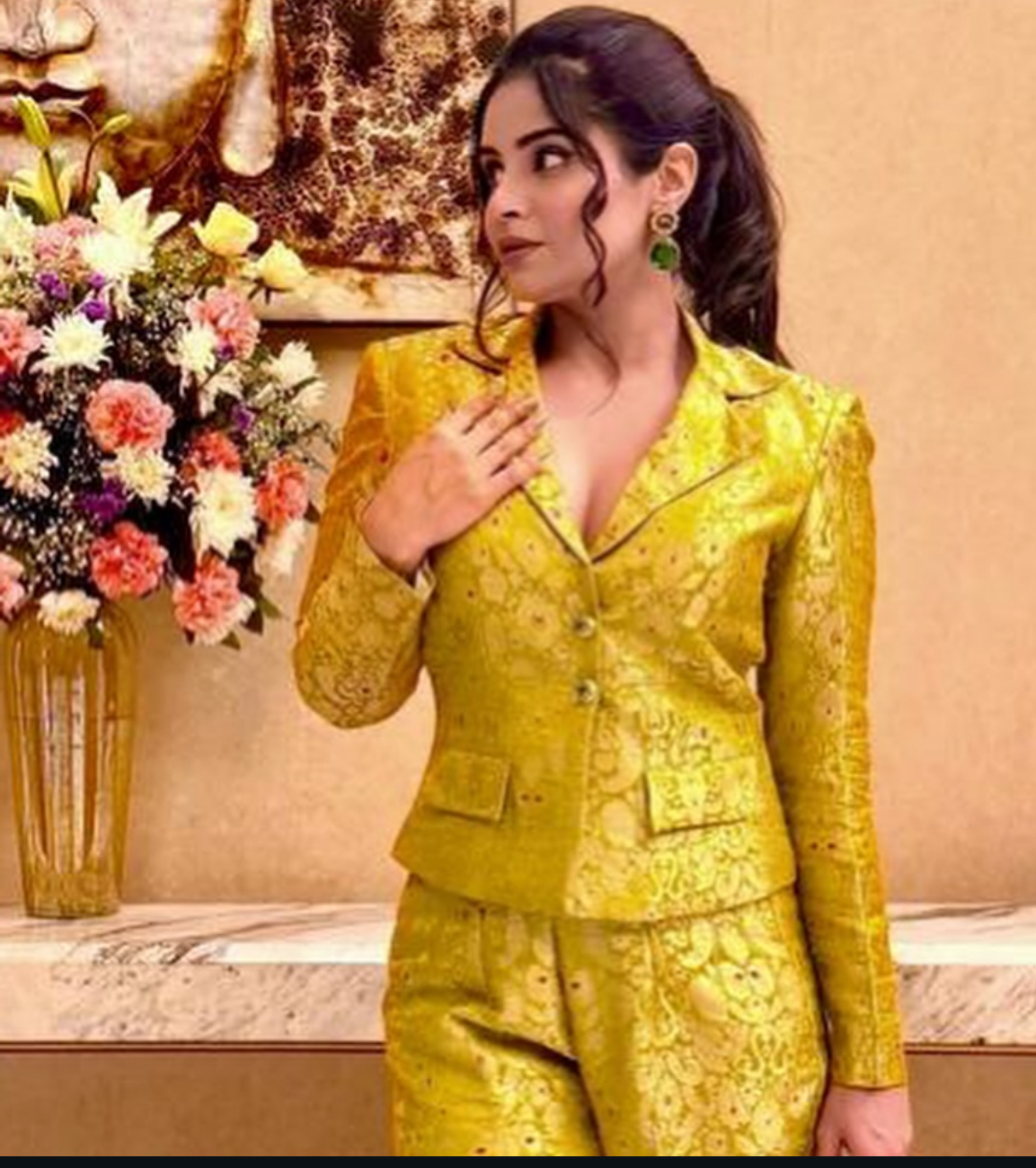 Golden Brocade Pant Suit