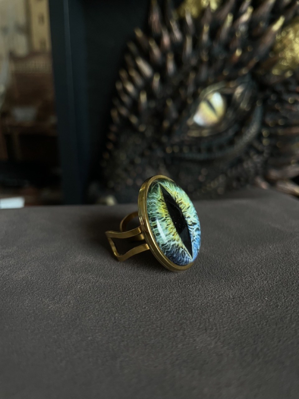 Large Dragon Eye Ring