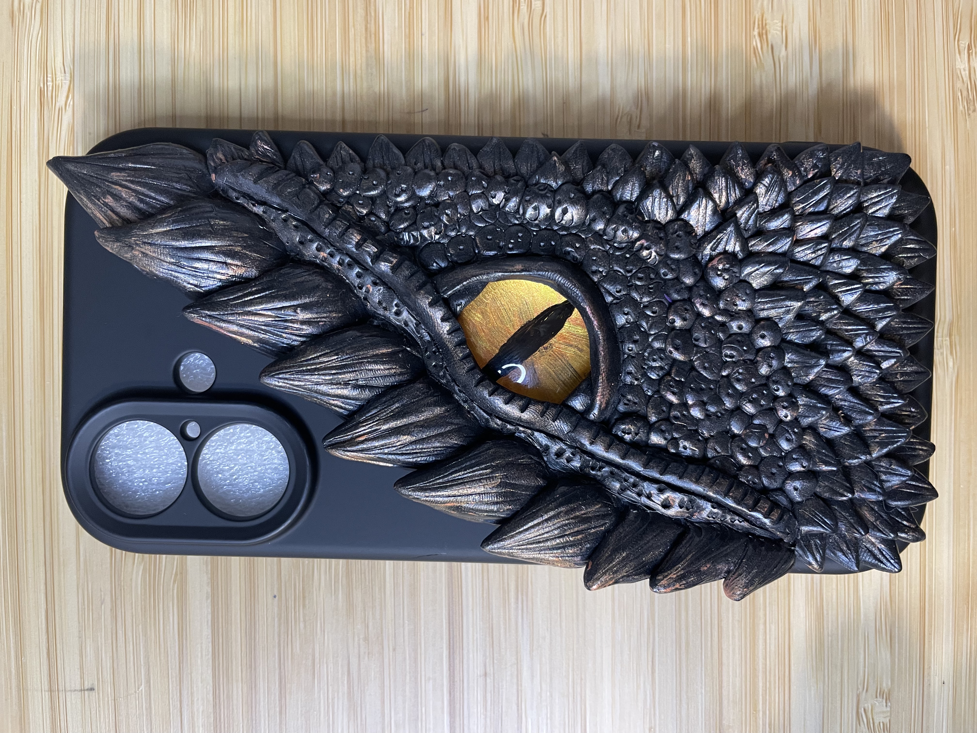 iPhone 17 Dragon eye case
