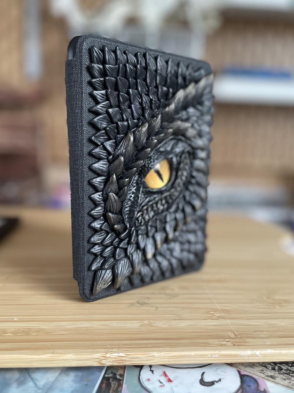 6'' Dragon Eye Kindle Case