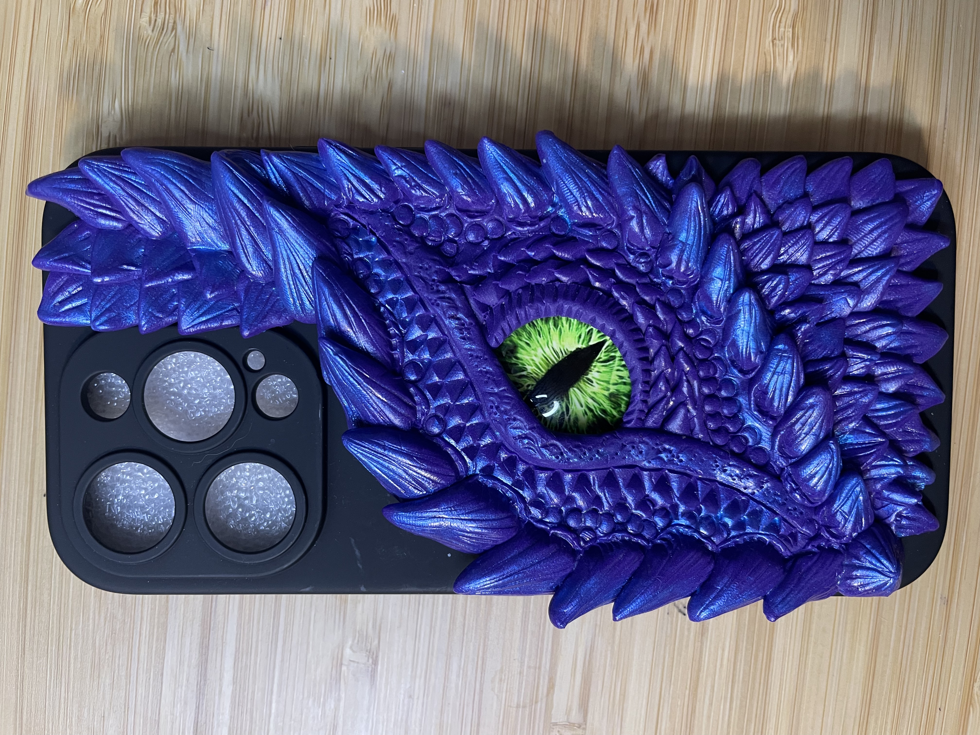 iPhone 14/15/16 Pro Dragon Eye Phone Case